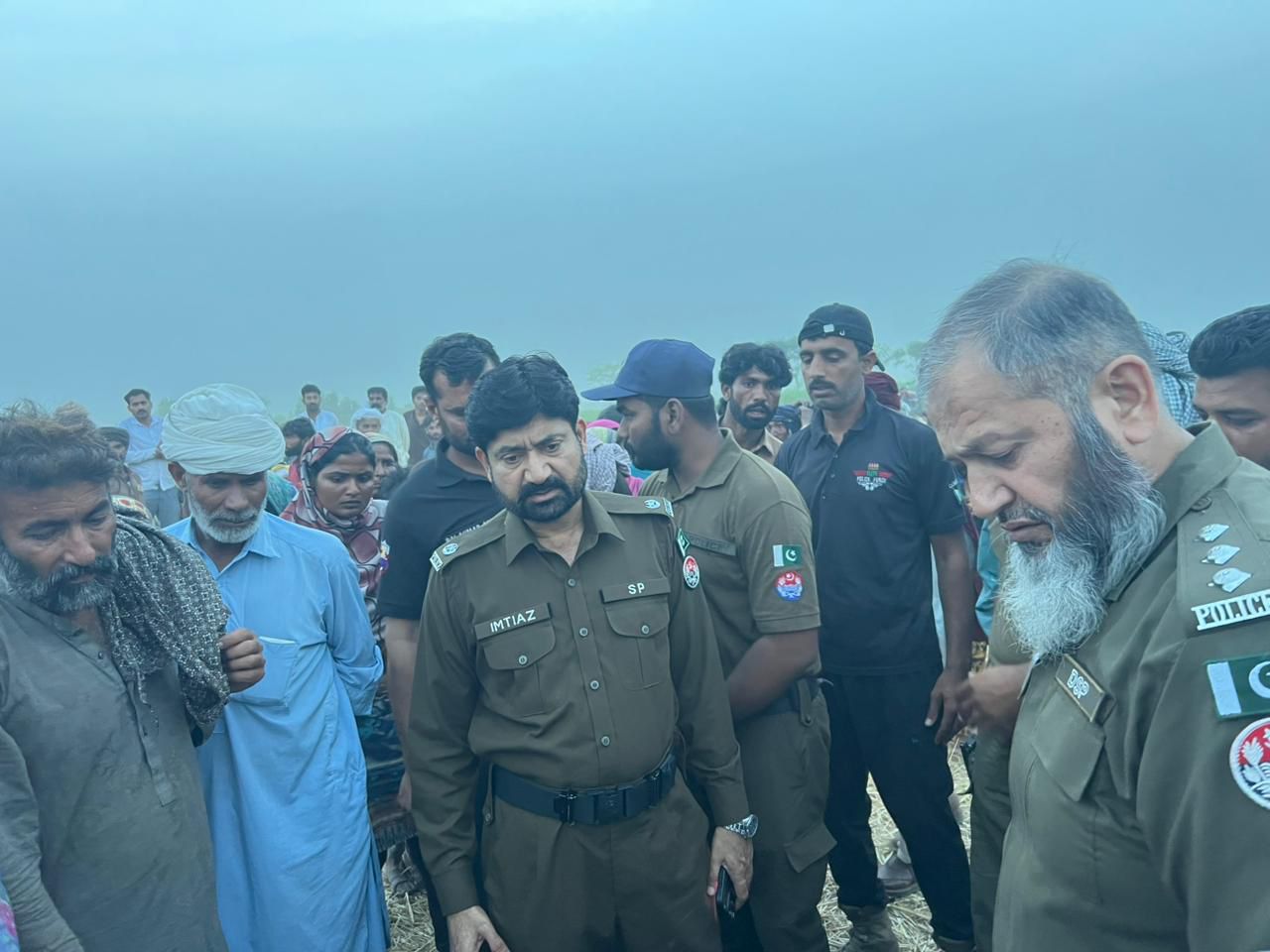 فیصل آباد لنڈیانوالہ میں باپ بیٹے سمیت تین افراد قتل، ریٹائرڈ ایس پی سمیت چار ملزمان کے خلاف مقدمہ درج