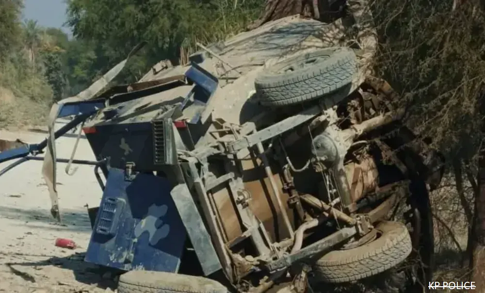 Bomb Blast in Tank Kills Six Police Officers