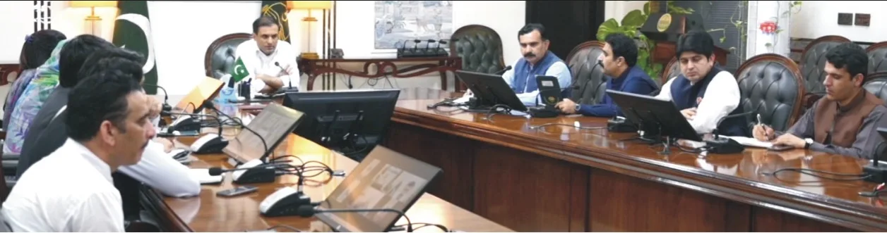 Faisalabad DC Directs Officers to Intensify Field Visits and Improve Public Service Delivery