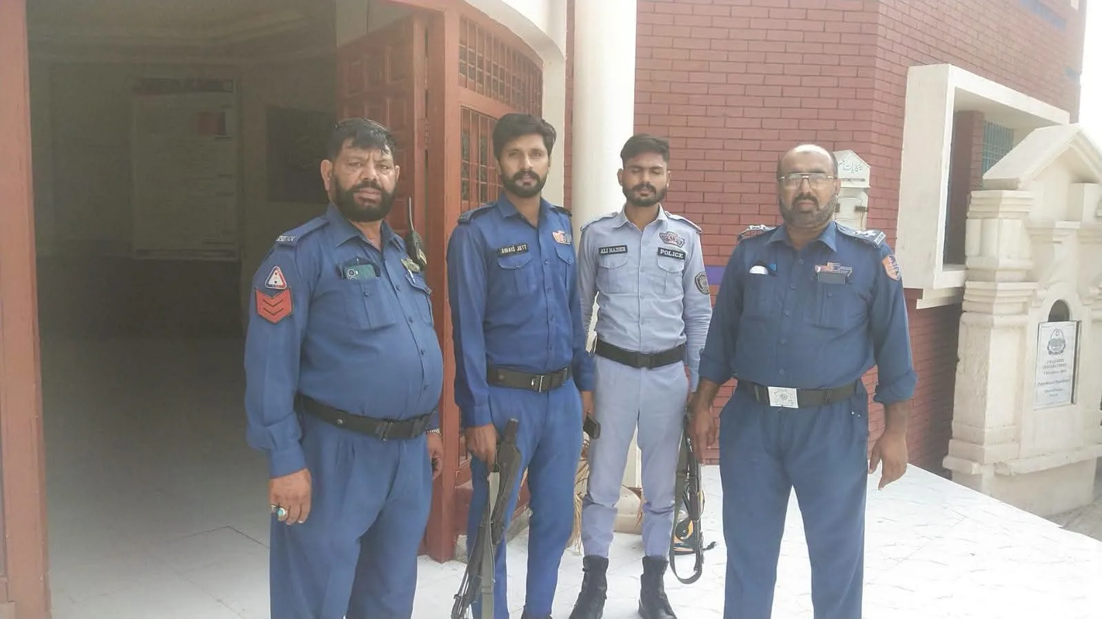 Faisalabad deploys traffic wardens to police stations amid staff shortage