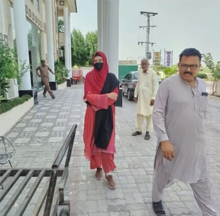 Marriage Hall Fined for One-Dish Violation and Poor Hygiene on Sangla Hill Road