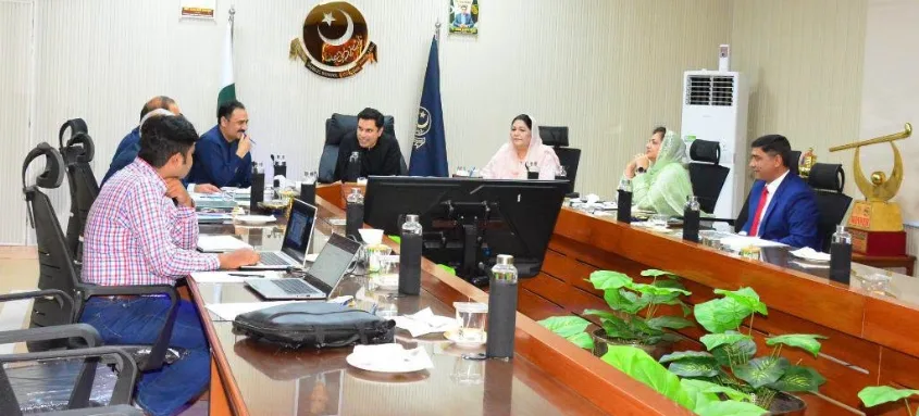 Commissioner Faisalabad Dr. Imran Hamid Sheikh chairs Principals’ Conference
